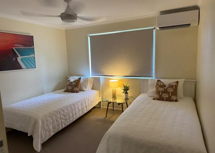 Orana #2 Buddina Duplex